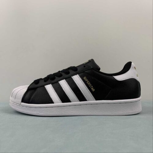 adidas-superstar-negras-hombre-lateral-izquierda