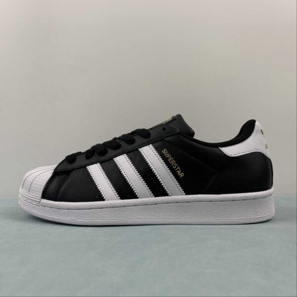 adidas-superstar-negras-hombre-lateral-izquierda