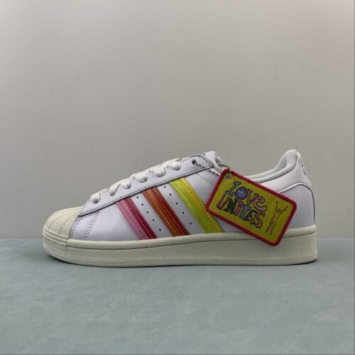 adidas-superstar-pride-2022-lateral-izquierda
