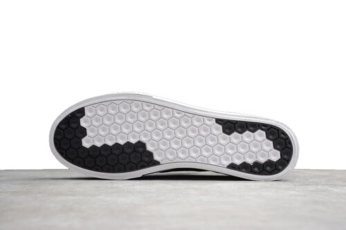 zapatillas-adidas-samba-sabalo-negro-y-blanco-suela