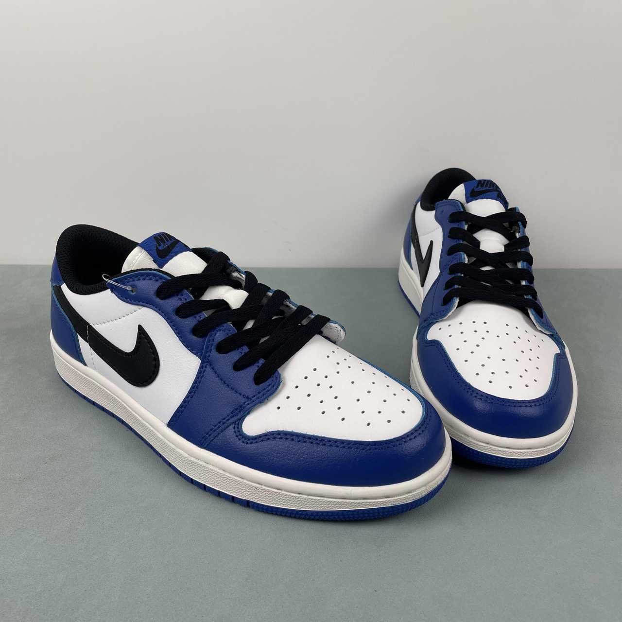 Air_Jordan_1_Mid
