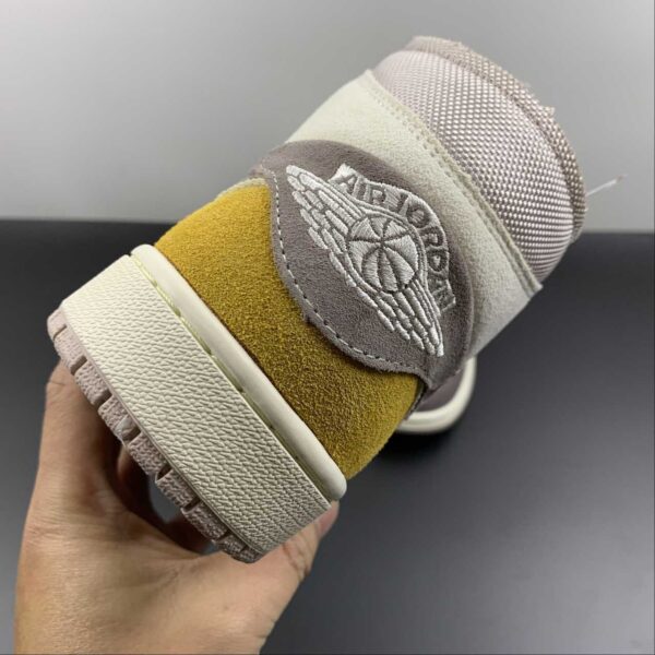 air-jordan-1-mid-se-craft-inside-out-vista-detras