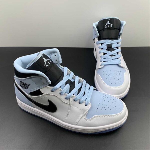 air-jordan-1-mid-se-ice-blue-vista-frontal