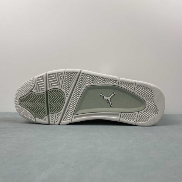 air-jordan-4-retro-seafoam-suela