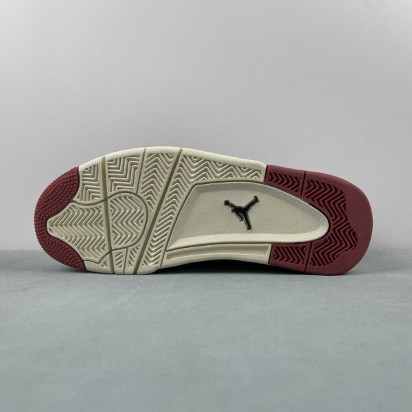 air-jordan-4-rm-canyon-rust-suela