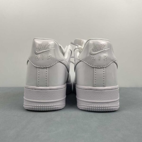 nike-air-force-1-07-blanco-vista-detras