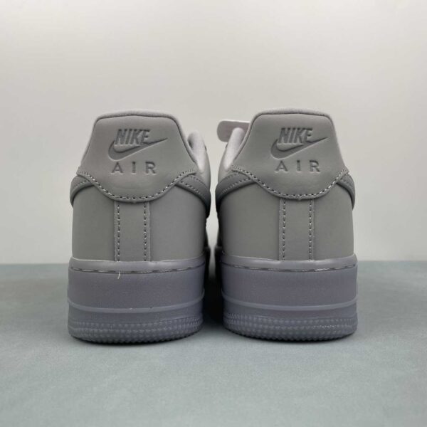 nike-air-force-1-07-gris-vista-detras
