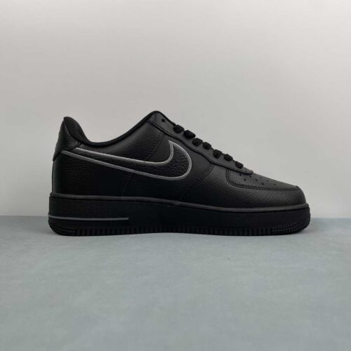nike-air-force-1-07-low-negras-doradas nike-air-force-1-07-low-negras-doradas