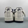nike-air-force-1-blancas-negras-vista-detras