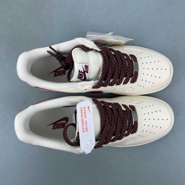nike-air-force-1-low-blancas-rojo-vista-frontal