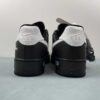 nike-air-force-1-low-mca-off-negras-vista-detras