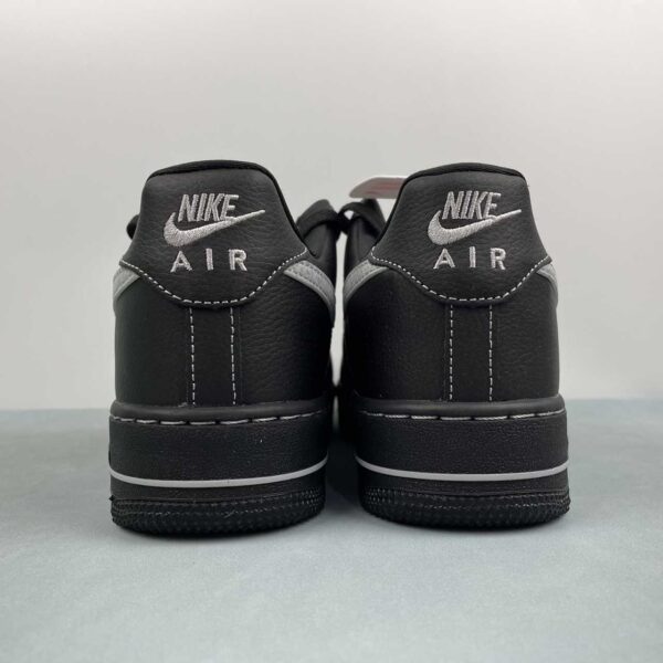 nike-air-force-1-negro-low-07-vista-detras