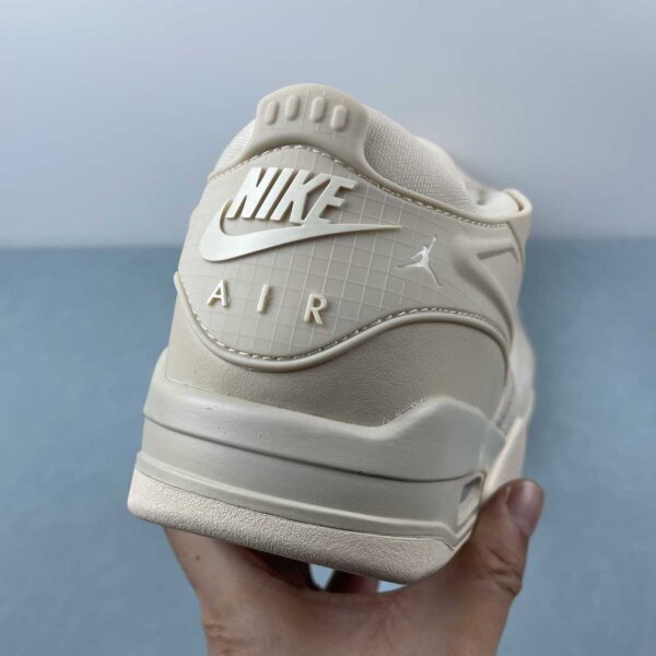 nike-air-jordan-4-rm-legend-light-brown-vista-detras
