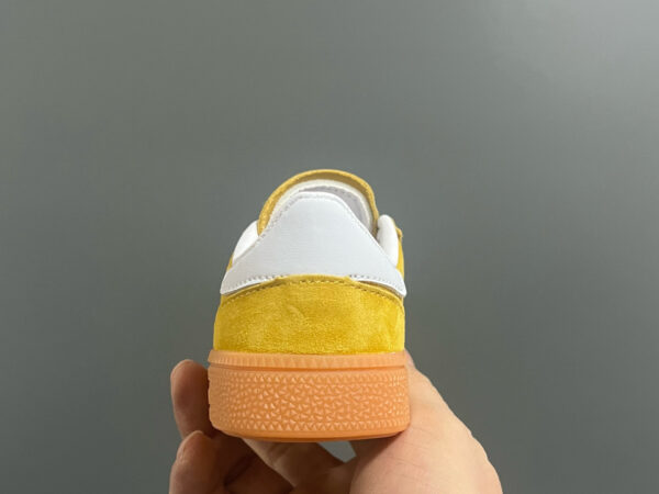 zapatilla-adidas-handball-spezial-amarillo-vista-detras