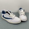 zapatillas-air-jordan-1-low-azul-fragment-travis-vista-frontal