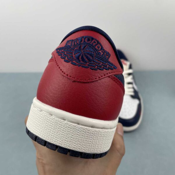 zapatillas-air-jordan-1-low-howard-university-vista-detras