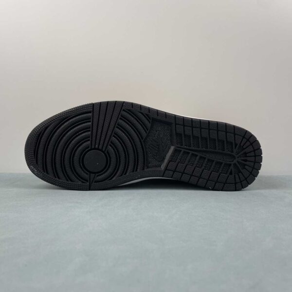zapatillas-air-jordan-1-low-michael-suela