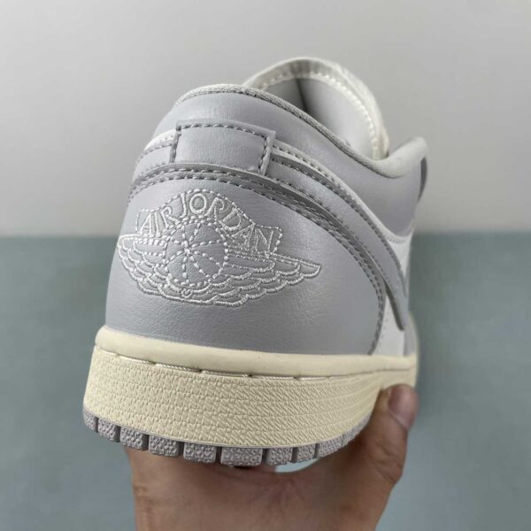 zapatillas-air-jordan-1-low-neutral-vista-detras