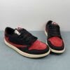 zapatillas-air-jordan-1-low-rojo-y-negro-vista-frontal