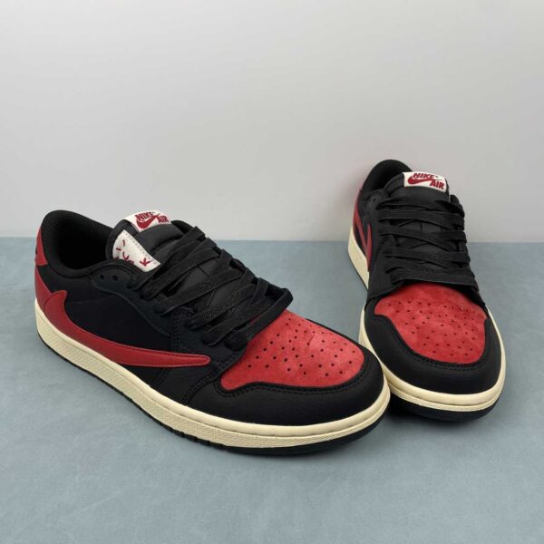 zapatillas-air-jordan-1-low-rojo-y-negro-vista-frontal