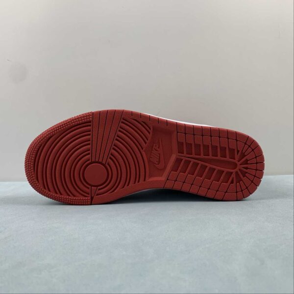 zapatillas-air-jordan-1-mid-gym-rojo-suela