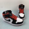zapatillas-air-jordan-1-mid-gym-rojo-vista-frontal