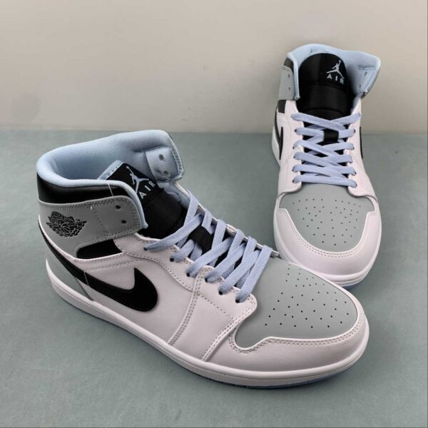 zapatillas-air-jordan-1-mid-white-vista-frontal