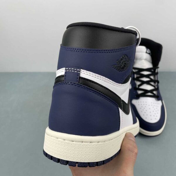 zapatillas-air-jordan-1-midnight-navy-vista-detras