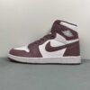 zapatillas-air-jordan-1-retro-high-university-blue-lateral-izquierda