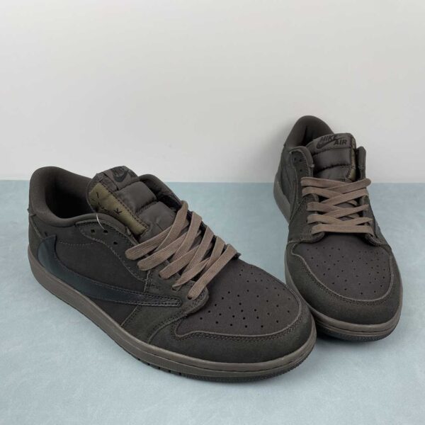 zapatillas-travis-scot-air-jordan-1-marron-vista-frontal