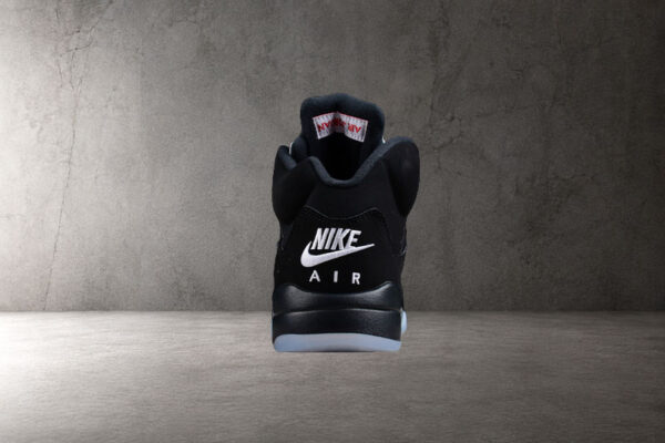 air-jordan-5-retro-og-black-metallic-vista-detras