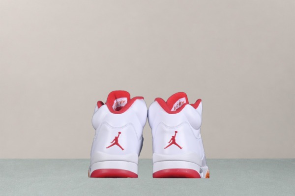 air-jordan-5-retro-sunset-vista-detras