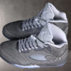 air-jordan-5-retro-wolf-grey-vista-frontal