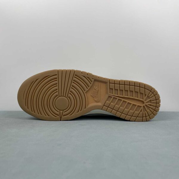 nike-dunk-low-retro-se-cool-grey-suela