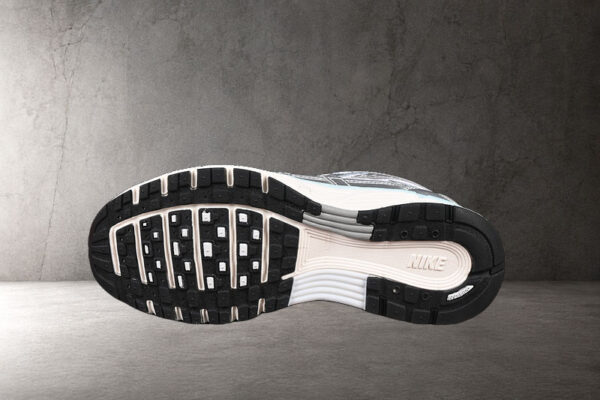 nike-p-6000-grey-fog-suela