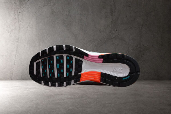 nike-p-6000-naranja-coral-suela