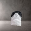 nike-p-6000-negro-y-blanco-vista-detras