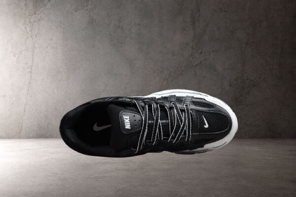 nike-p-6000-negro-y-blanco-vista-frontal
