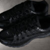 nike-p-6000-triple-black-vista-frontal