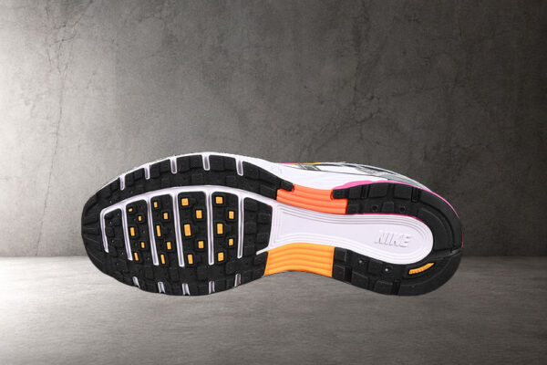 nike-p-6000-white-laser-fuchsia-metallic-platinum-suela