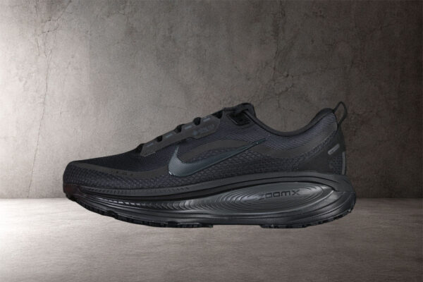 nike-vomero-18-gore-tex-lateral-izquierdo