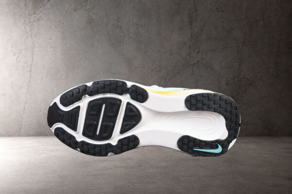 nike-vomero-18-mint-foam-suela