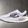 nike-vomero-18-plus-run-pack-lateral-izquierdo