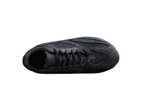 adidas-yeezy-boost-700-utility-black-vista-frontal