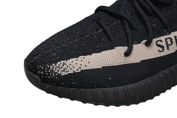 zapatillas-adidas-yeezy-350-oreo-vista-frontal