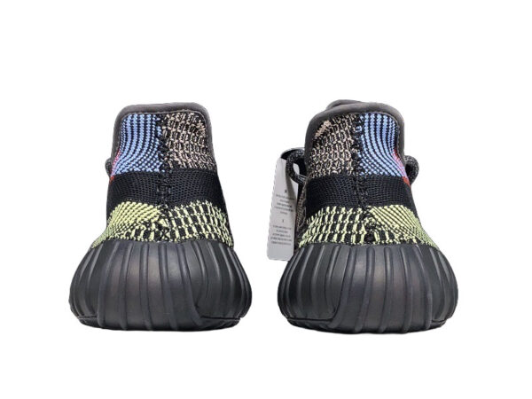 zapatillas-adidas-yeezy-350-rosado-vista-detras
