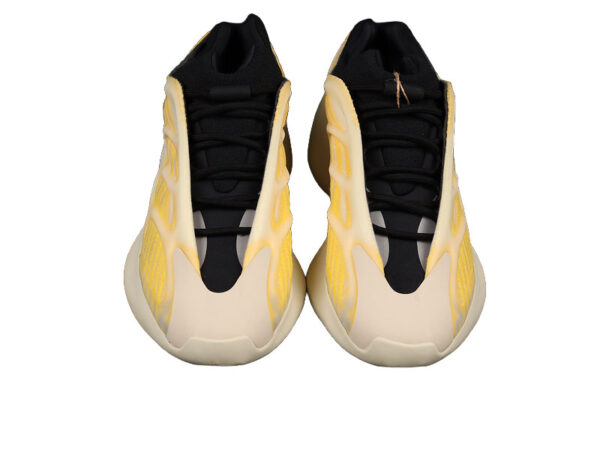 zapatillas-adidas-yeezy-700-v3-mono-safflower-vista-frontal