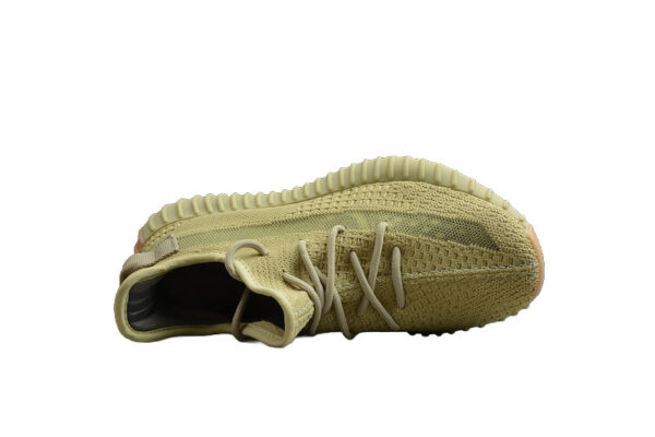zapatillas-adidas-yeezy-700-verde-vista-frontal