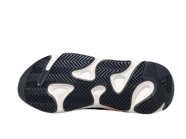 zapatillas-adidas-yeezy-700-wave-suela