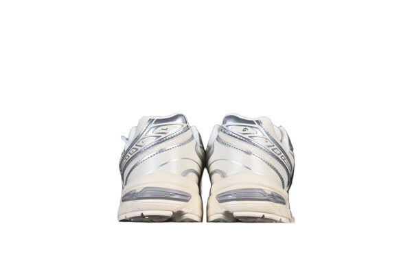 zapatillas-asics-gel-1130-crema-pure-vista-detras